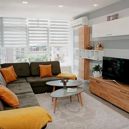 The Modern Pad * Shkoder