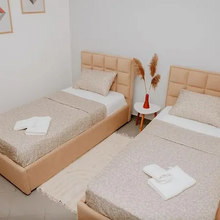 The Modern Pad * Shkoder