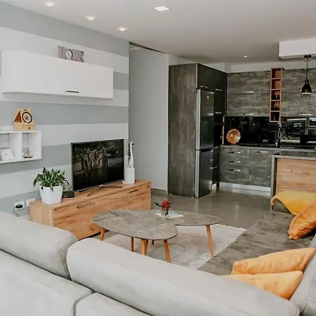 The Modern Pad Shkoder